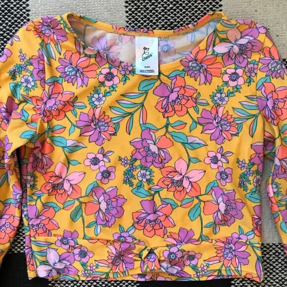 Girls swim top - Picture 2 of 3